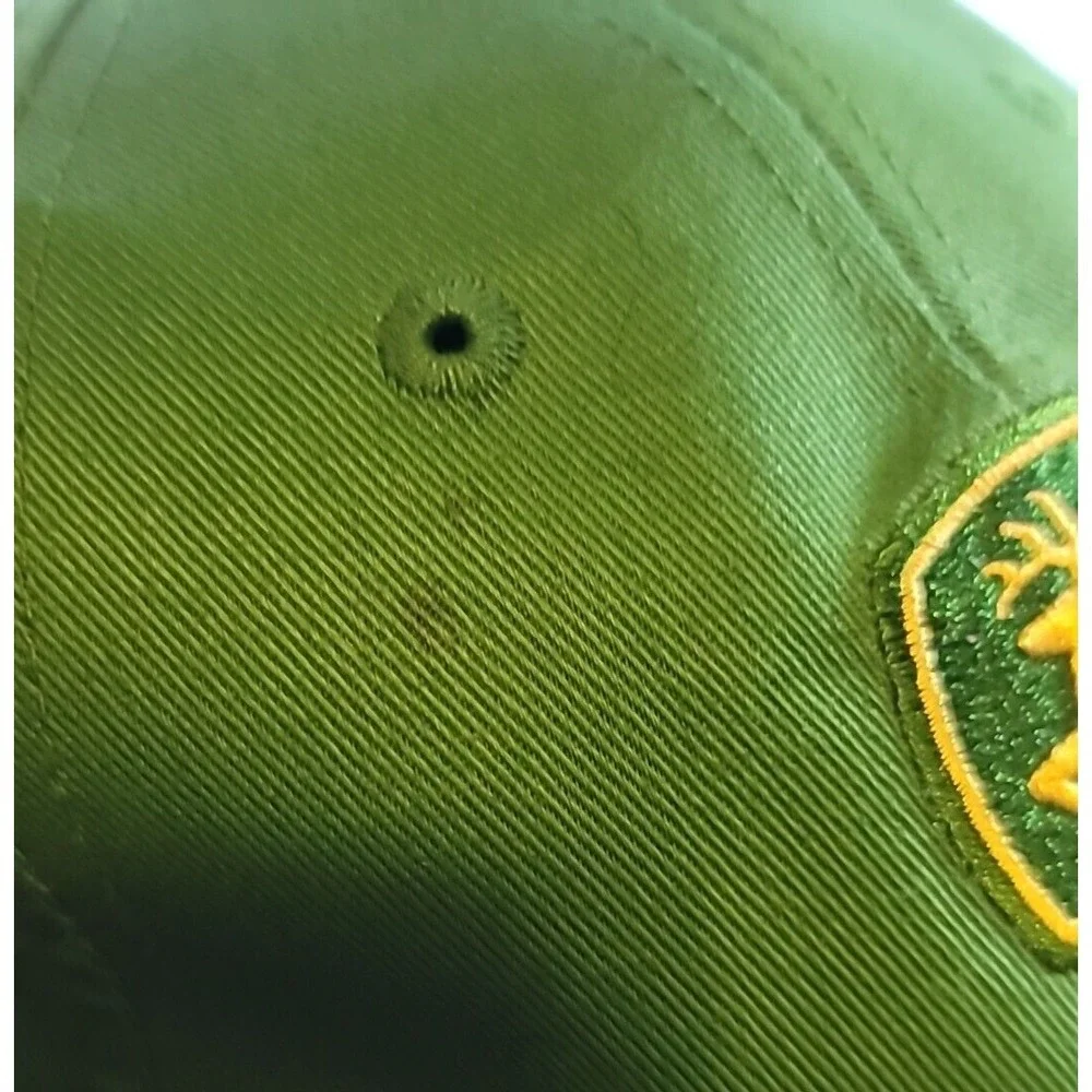 John Deere Hat/Bowed Logo Frame/ Hologram preowned Embr Company Promo On Back